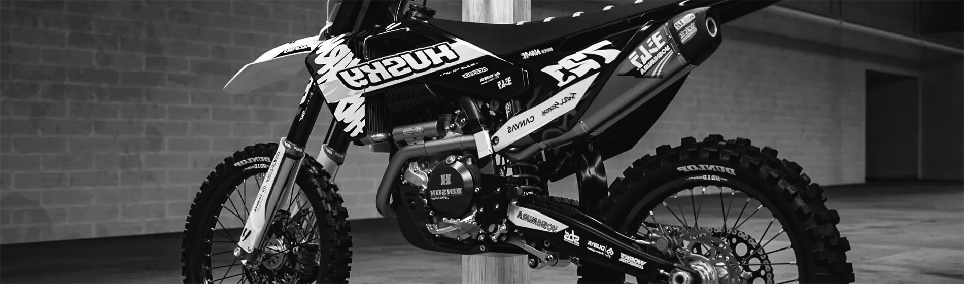 Covering jante moto