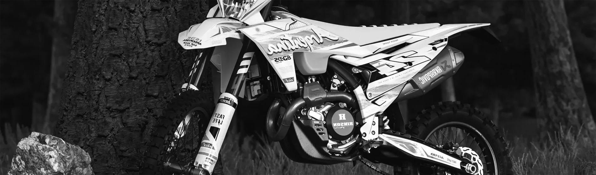 Covering moto Laval (53000)