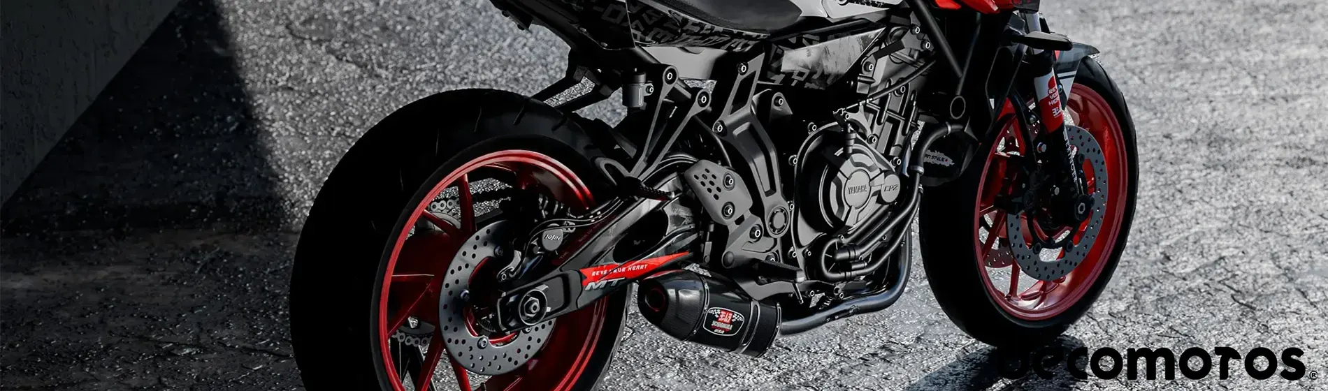 Covering moto noir mat