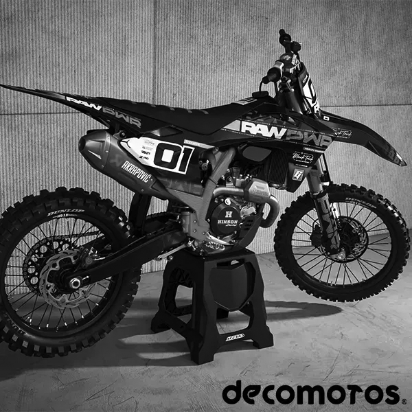 Covering moto triumph